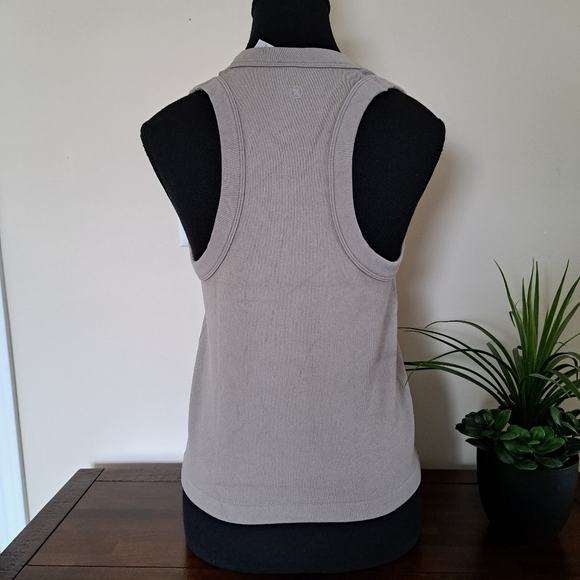 Reflex Set Of 2 Tanks Racer Back Ribbed Seamless Blue Brown Size XL Stretch - Picture 10 of 12